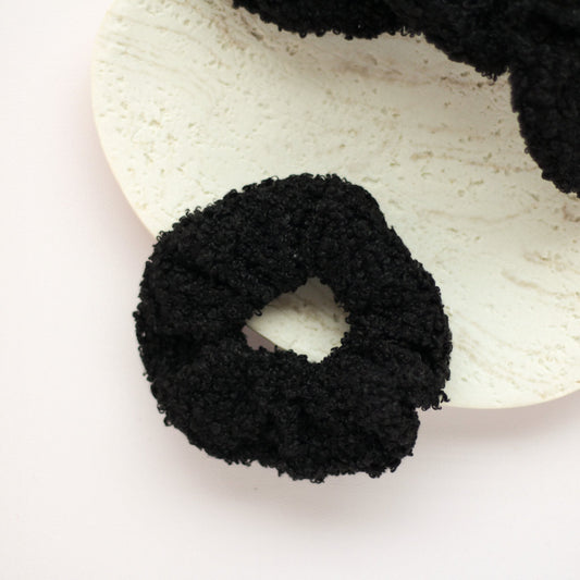 Teddy scrunchie zwart